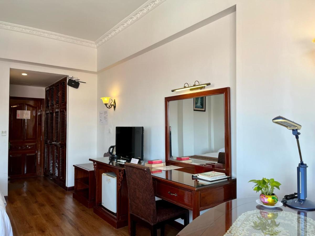 Chung Hsin Hotel 中信酒店 金边 外观 照片
