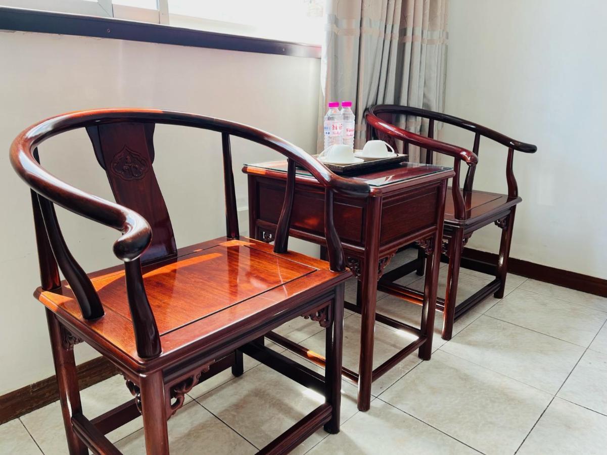 Chung Hsin Hotel 中信酒店 金边 外观 照片